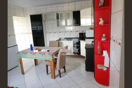 23_photo/94cef4aef7.d7a91d1757fec3a4-ATLAS-63a06028-1589-4e55-b740-8be98a23d1fd.jpg de casa à venda com 5 quartos, 280m² em Recreio São Jorge, Guarulhos