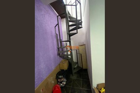 3_photo/94cef4c289.f2ed236aecaa8a04-ATLAS-1c802313-9cad-48ce-bd07-c5d51a7418bb.jpg de casa à venda com 2 quartos, 119m² em Jardim Valeria, Guarulhos