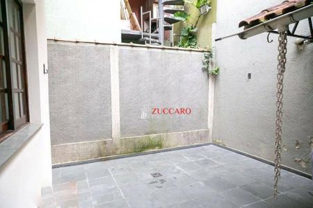4_photo/94cef4c4d9.242163829a78200a-ATLAS-80eec5ec-1086-4cad-9aa8-110db48b6bcf.jpg de casa à venda com 3 quartos, 155m² em Jardim Adriana, Guarulhos