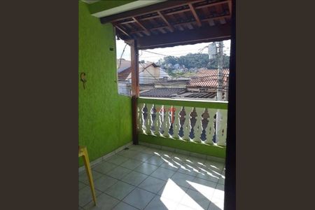 3_photo/94cef4c4ef.c3b9fb60c1df5c5a-ATLAS-0f1b49e2-9dcb-4b1a-9d97-2930a9deb37e.jpg de casa à venda com 3 quartos, 244m² em Jardim Adriana, Guarulhos