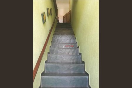 4_photo/94cef4c4ef.c3b9fb60c1df5c5a-ATLAS-12e544e9-896a-40c3-bd4b-47bb0373b8e3.jpg de casa à venda com 3 quartos, 244m² em Jardim Adriana, Guarulhos