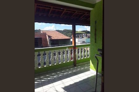 7_photo/94cef4c4ef.c3b9fb60c1df5c5a-ATLAS-22e749d2-b87e-421b-a08e-7be786b23803.jpg de casa à venda com 3 quartos, 244m² em Jardim Adriana, Guarulhos