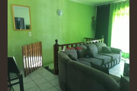 4_photo/94cef4c4ef.c3b9fb60c1df5c5a-ATLAS-4f783633-272d-4f9f-8684-e3399c4b5e24.jpg de casa à venda com 3 quartos, 244m² em Jardim Adriana, Guarulhos