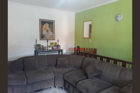 2_photo/94cef4c4ef.c3b9fb60c1df5c5a-ATLAS-64de8d06-01e3-46df-9f90-7644777d7057.jpg de casa à venda com 3 quartos, 244m² em Jardim Adriana, Guarulhos