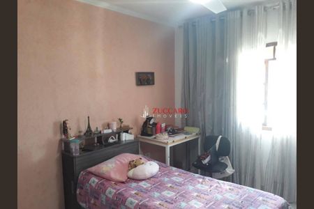 30_photo/94cef4c4ef.c3b9fb60c1df5c5a-ATLAS-aed638ef-ca14-4c7d-a90d-cf3ea5fd45f0.jpg de casa à venda com 3 quartos, 244m² em Jardim Adriana, Guarulhos