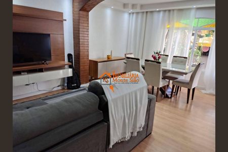 2_photo/94cef4c52f.a64aef6598c47c00-ATLAS-06706cda-af02-48e8-8024-de0df7d4a143.jpg de casa à venda com 3 quartos, 167m² em Jardim Adriana, Guarulhos