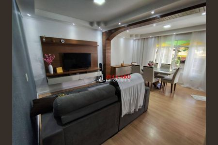 12_photo/94cef4c52f.d37cd14ee98fd61c-ATLAS-9bedd604-b7a2-454b-8664-b3532ea0cbed.jpg de casa à venda com 3 quartos, 167m² em Jardim Adriana, Guarulhos