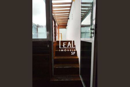 8_photo/94cef4cb79.9f73e101bd22bb98-ATLAS-38197cbb-c9f6-4cc9-a58c-ee41b823b6eb.jpg de casa à venda com 4 quartos, 450m² em Jardim Adriana, Guarulhos