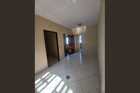 2_photo/94cef4cceb.2fed7e95ddef69d8-ATLAS-0cc22269-79e3-4dc8-8d1d-94985b92d46f.jpg de casa à venda com 3 quartos, 200m² em Parque Flamengo, Guarulhos