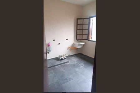 3_photo/94cef4cceb.2fed7e95ddef69d8-ATLAS-15566635-a7f1-4dc1-b0c3-0b7ee12db5ef.jpg de casa à venda com 3 quartos, 200m² em Parque Flamengo, Guarulhos