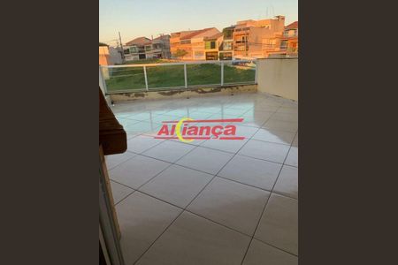 5_photo/94cef4ccf7.7d44486df2fbe63f-ATLAS-134e1244-72ef-4320-81c9-5e5c46bdd9df.jpg de casa à venda com 5 quartos, 250m² em Jardim Adriana, Guarulhos