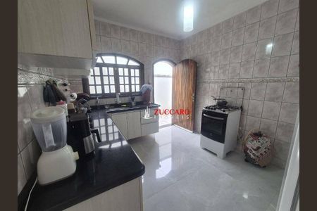 8_photo/94cef4ccfb.2c9577e84ad36a88-ATLAS-bb110d6f-3a4d-4f02-b118-bcce9996e137.jpg de casa à venda com 4 quartos, 188m² em Parque Continental I, Guarulhos