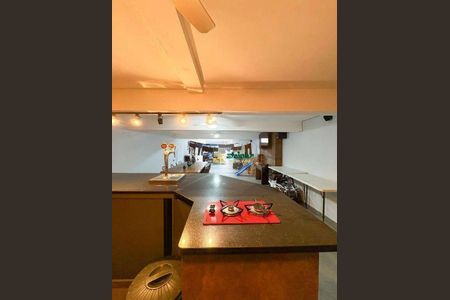 9_photo/94cef4ccfb.6171c96de1d35c36-ATLAS-616142d3-a16e-4f19-9dc8-f4a1b9d8aa5b.jpg de casa à venda com 3 quartos, 227m² em Parque Continental I, Guarulhos