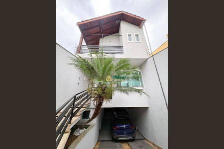 2_photo/94cef4ccfb.6171c96de1d35c36-ATLAS-acb0e6b0-953d-45dc-b8f2-bf721fbd236d.jpg de casa à venda com 3 quartos, 227m² em Parque Continental I, Guarulhos