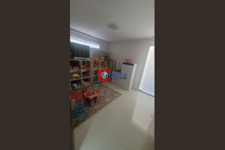 6_photo/94cef4ccff.0d38d50b15ed540b-ATLAS-38856dfb-41e5-49bf-b4b8-833e1dc0950b.jpg de casa à venda com 4 quartos, 200m² em Parque Continental I, Guarulhos