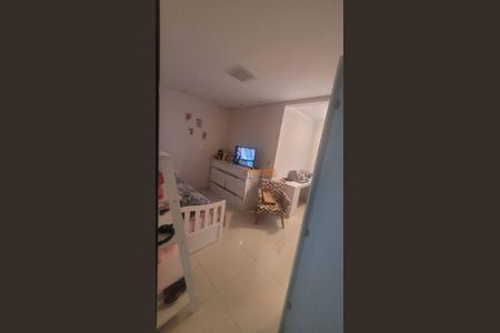 7_photo/94cef4cd1b.ceff8192393c33de-ATLAS-4df6ea42-4b8d-4af0-a067-27053fe7fdcd.jpg de casa à venda com 4 quartos, 200m² em Jardim Adriana, Guarulhos