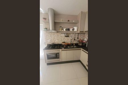 12_photo/94cef4cd1b.ceff8192393c33de-ATLAS-904a8a68-23e2-4064-8ae4-42e7134174ed.jpg de casa à venda com 4 quartos, 200m² em Jardim Adriana, Guarulhos