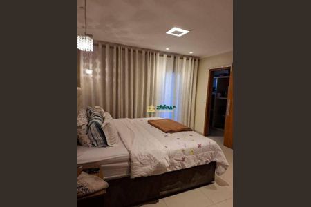 5_photo/94cef4cd9b.f7ef23318e3dd9b6-ATLAS-52676f93-a17f-4a8a-b071-ce094fbd6e41.jpg de casa à venda com 3 quartos, 208m² em Jardim Adriana, Guarulhos