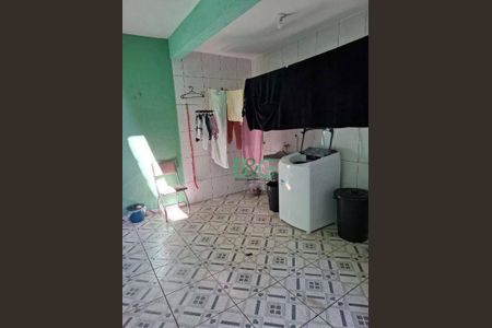 4_photo/94cef4cda5.7c2ae8445402a222-ATLAS-d4e3808f-1714-48a4-97d7-61b78d86a7da.jpg de casa à venda com 3 quartos, 250m² em Jardim Adriana, Guarulhos