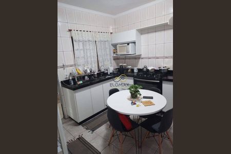 9_photo/94cef4cdb1.9876a4564a315fea-ATLAS-735b241e-a2dc-41f1-9b44-2b8ce774b3f2.jpg de casa à venda com 2 quartos, 220m² em Parque Flamengo, Guarulhos