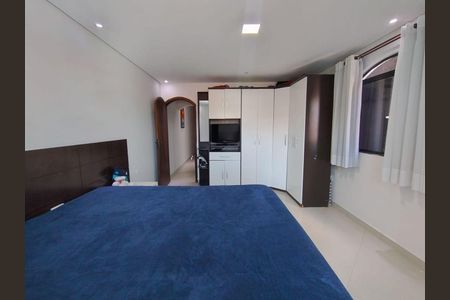 4_photo/94cef4cdbb.3e1b4b7d4b39a1bc-ATLAS-0b696181-8ba5-4f4f-9124-1643e47b18ad.jpg de casa à venda com 3 quartos, 180m² em Jardim Adriana, Guarulhos