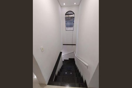 17_photo/94cef4cdbb.3e1b4b7d4b39a1bc-ATLAS-bfd99df4-f7b8-4a49-8893-76e85e973ca0.jpg de casa à venda com 3 quartos, 180m² em Jardim Adriana, Guarulhos