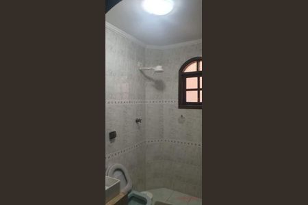 18_photo/94cef4cdcb.ceff8192393c33de-ATLAS-aad21fbf-df67-4dee-b35c-7e376f9ab703.jpg de casa à venda com 3 quartos, 226m² em Jardim Adriana, Guarulhos