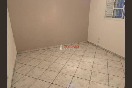 10_photo/94cef4cdf3.a4f2ab0392604d28-ATLAS-38f2d08f-78e2-4b8d-a77f-238e37cadb99.jpg de casa à venda com 4 quartos, 252m² em Jardim Adriana, Guarulhos