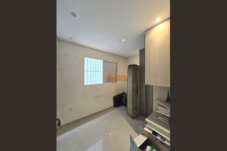 2_photo/94cef4ce11.04a823dc9d4d949a-ATLAS-08b6bf9f-e5d6-4e90-afaf-5053ef940859.jpg de casa à venda com 2 quartos, 164m² em Parque Continental, Guarulhos