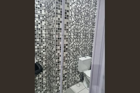 5_photo/94cef4ce1f.cbabcc149cb961d7-ATLAS-0847189d-bba2-4ce6-a3eb-268766fc79b9.jpg de casa à venda com 2 quartos, 500m² em Jardim Adriana, Guarulhos