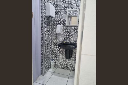 2_photo/94cef4ce1f.cbabcc149cb961d7-ATLAS-6c3aa107-9ea5-4707-8130-c6157cbdd2e7.jpg de casa à venda com 2 quartos, 500m² em Jardim Adriana, Guarulhos