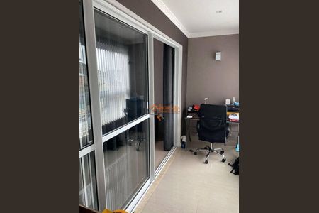 8_photo/94cef4ce67.04a823dc9d4d949a-ATLAS-580d33bf-b216-40bd-9d94-11bc64e18bd9.jpg de casa à venda com 2 quartos, 220m² em Parque Continental, Guarulhos