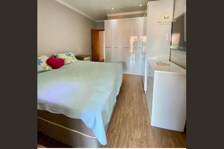 3_photo/94cef4ce89.1bb529b01f5e602e-ATLAS-6c4d32f5-da03-4a8a-acec-3cf1538f8bb2.jpg de casa à venda com 4 quartos, 216m² em Jardim Adriana, Guarulhos