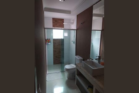 8_photo/94cef4ce89.6ba74ab05d1b03c0-ATLAS-9fbb964e-444b-4a94-9c56-1f3e44247a20.jpg de casa à venda com 4 quartos, 211m² em Jardim Adriana, Guarulhos