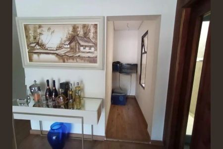 4_photo/94cef4ce89.cf0263a9feccb03d-ATLAS-2685fb69-b37a-4db2-a2cb-a9bd196741d9.jpg de casa à venda com 4 quartos, 430m² em Jardim Adriana, Guarulhos