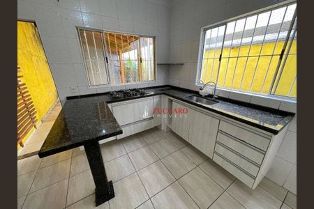 5_photo/94cef4ce93.e8818d4a5c5dde9d-ATLAS-1690bd8f-5fd3-4edd-bd0f-5be210af5a3a.jpg de casa à venda com 3 quartos, 100m² em Jardim Adriana, Guarulhos