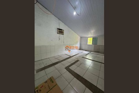 11_photo/94cef4cedd.a64aef6598c47c00-ATLAS-20e2011b-119c-460b-9df6-c3687e8dbc57.jpg de casa à venda com 4 quartos, 360m² em Jardim Adriana, Guarulhos