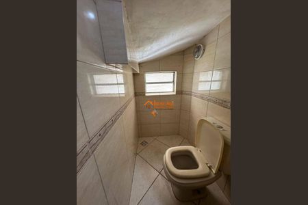 18_photo/94cef4cedd.a64aef6598c47c00-ATLAS-da4adf8f-7722-4e6b-aae5-934e517ed09e.jpg de casa à venda com 4 quartos, 360m² em Jardim Adriana, Guarulhos