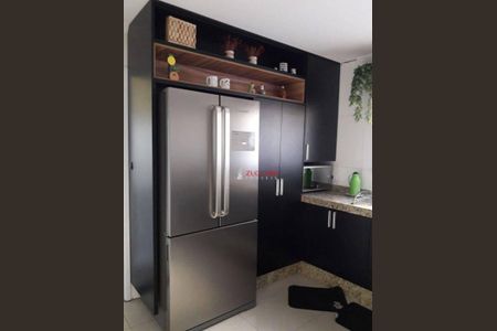 6_photo/94cef4ceef.2c9577e84ad36a88-ATLAS-451e26f2-4b01-4e53-be48-86bd1fa7a460.jpg de casa à venda com 3 quartos, 180m² em Jardim Adriana, Guarulhos