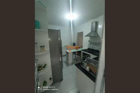 10_photo/94cef4d029.ceff8192393c33de-ATLAS-fb0610ae-16b9-40e4-87f5-5ae7b4f2bd9a.jpg de casa à venda com 2 quartos, 125m² em Jardim Adriana, Guarulhos