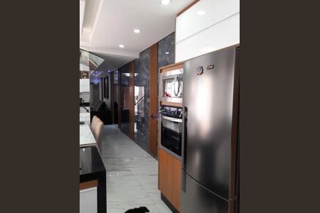 5_photo/94cef4d06f.dfdf3a77207432af-ATLAS-0ea9b6e4-6eed-4e55-8efd-65e10df69093.jpg de casa à venda com 2 quartos, 135m² em Jardim Adriana, Guarulhos