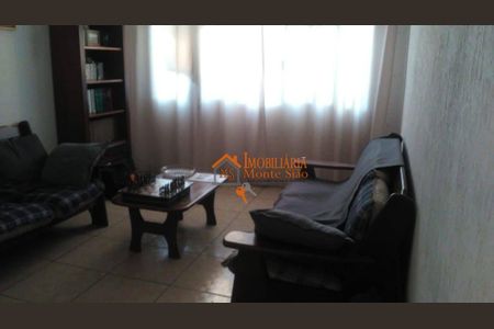 3_photo/94cef4d0a9.0435190f6de6ffa1-ATLAS-47876762-8c0b-4fc8-a9f2-086d9db2cfc2.jpg de casa à venda com 2 quartos, 125m² em Jardim Adriana, Guarulhos