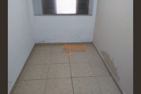 6_photo/94cef4d0a9.0435190f6de6ffa1-ATLAS-81c5c314-8a4b-487b-8735-95eccbb0fc6e.jpg de casa à venda com 2 quartos, 125m² em Jardim Adriana, Guarulhos