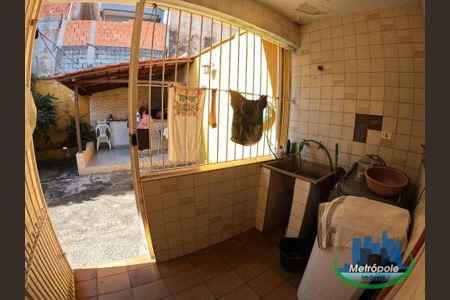 11_photo/94cef4d0bf.e3da74daae84817a-ATLAS-5d8e547c-2693-468d-9ac7-152fe0c41986.jpg de casa à venda com 3 quartos, 160m² em Jardim Adriana, Guarulhos