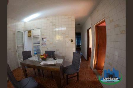 21_photo/94cef4d0bf.e3da74daae84817a-ATLAS-f345fb97-2f6a-41bf-8734-3714f4202e68.jpg de casa à venda com 3 quartos, 160m² em Jardim Adriana, Guarulhos
