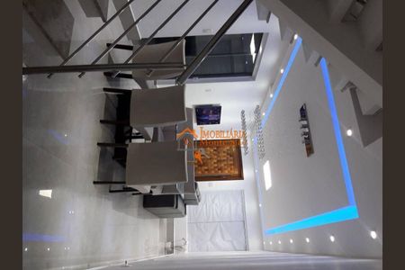 2_photo/94cef4d0fb.ceff8192393c33de-ATLAS-22b11430-3ba1-486e-b6ee-931afd04f7d7.jpg de casa à venda com 3 quartos, 140m² em Jardim Adriana, Guarulhos