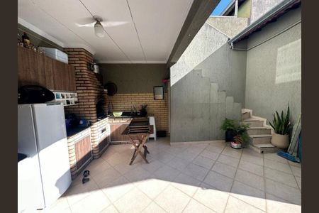 28_photo/94cef4d239.af347c9732486112-ATLAS-d76d8c9a-e346-4803-990b-dccd5de8f2eb.jpg de casa à venda com 3 quartos, 243m² em Jardim Adriana, Guarulhos