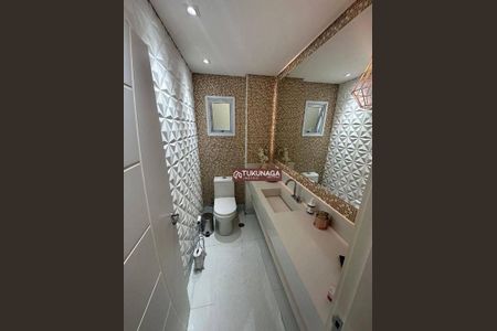 11_photo/94cef4d26b.09604b2c146ebc17-ATLAS-549a49d2-4043-4d5d-9fa9-5f9bdb83b92d.jpg de casa à venda com 3 quartos, 243m² em Jardim Adriana, Guarulhos