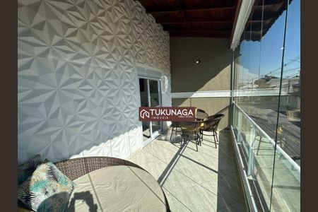 8_photo/94cef4d26b.09604b2c146ebc17-ATLAS-ce830c01-2cb1-4e06-921d-25cf75a8100c.jpg de casa à venda com 3 quartos, 243m² em Jardim Adriana, Guarulhos