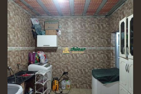 6_photo/94cef4d281.2b736b8026be143b-ATLAS-19336c42-ba8c-4b10-ae00-5a822141e4c3.jpg de casa à venda com 3 quartos, 180m² em Jardim Adriana, Guarulhos